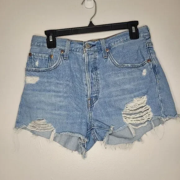 Levi’s 501 high-rise denim shorts frayed light wash button-fly Size 28 - Picture 3 of 10